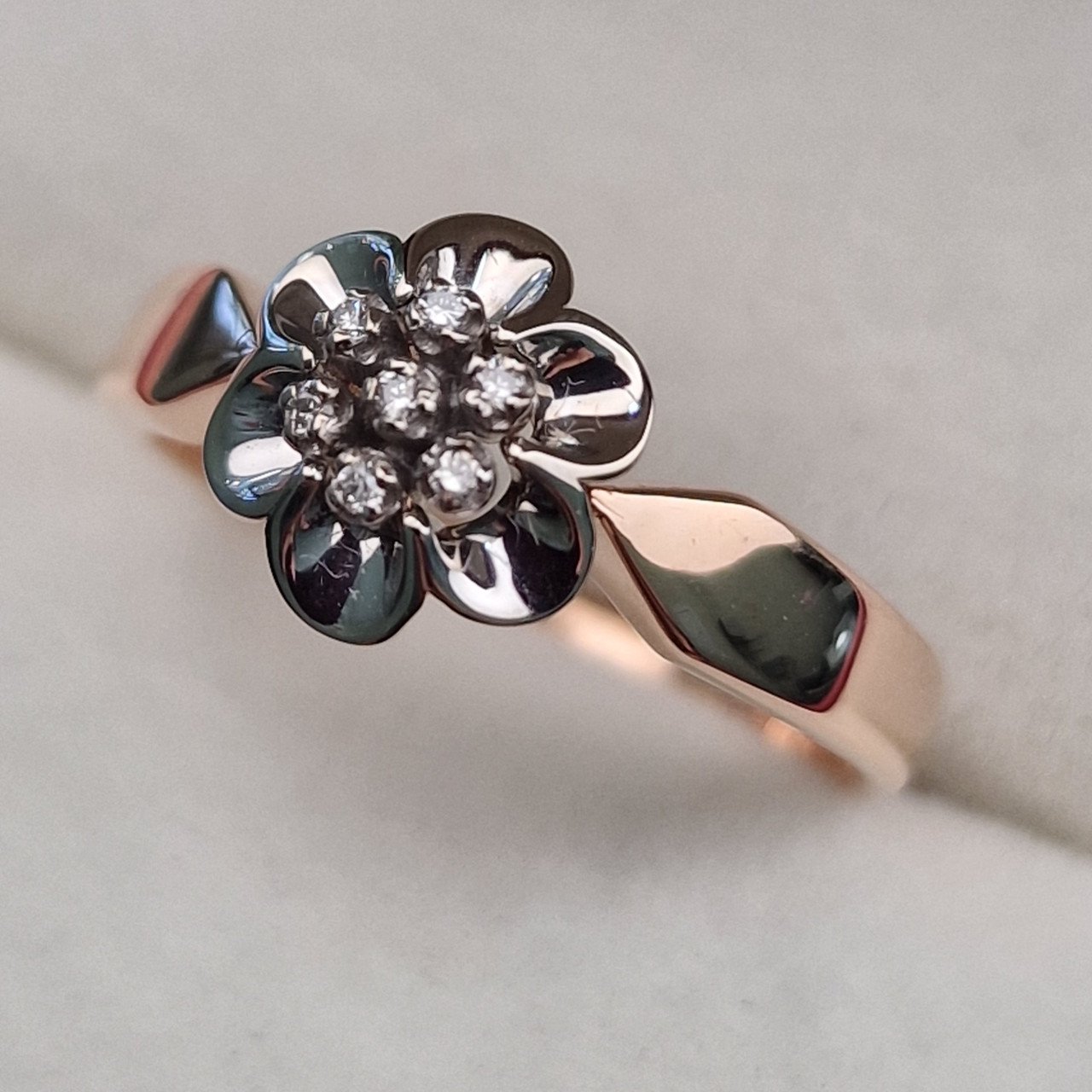 Кольцо Deimantas 103375465 17р 2,61гр 0,036ct. купить,NaN