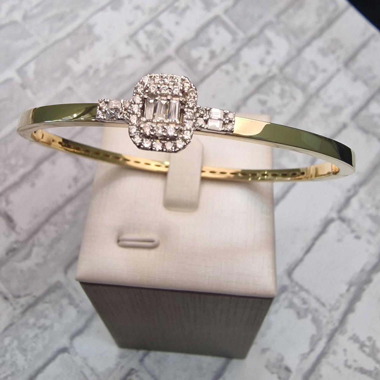 Браслет Deimantas 105021785 13,34гр 0,44ct. купить,NaN
