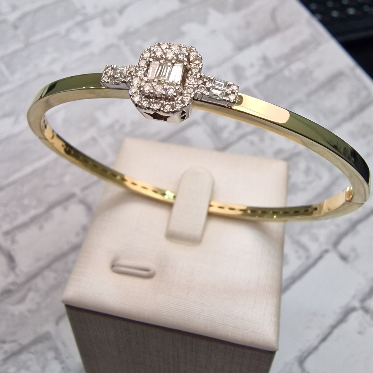 Браслет Deimantas 105021785 13,34гр 0,44ct. купить,NaN