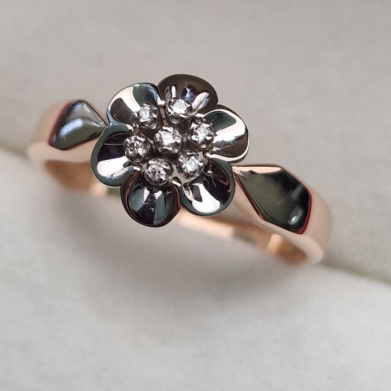 Кольцо Deimantas 103375465 17р 2,61гр 0,036ct. купить,NaN