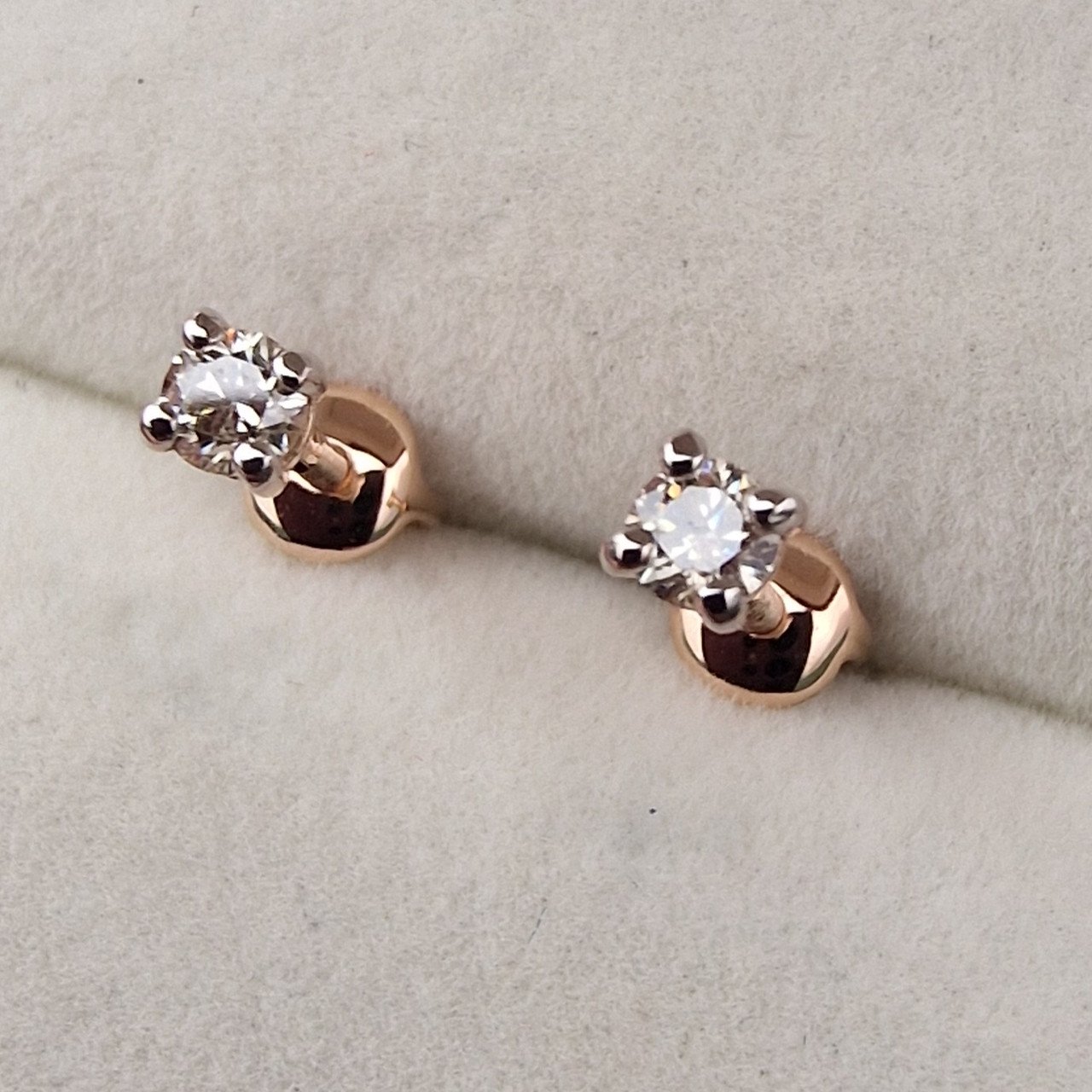 Серьги Deimantas 103383799 0,96гр 0,20ct. купить,NaN
