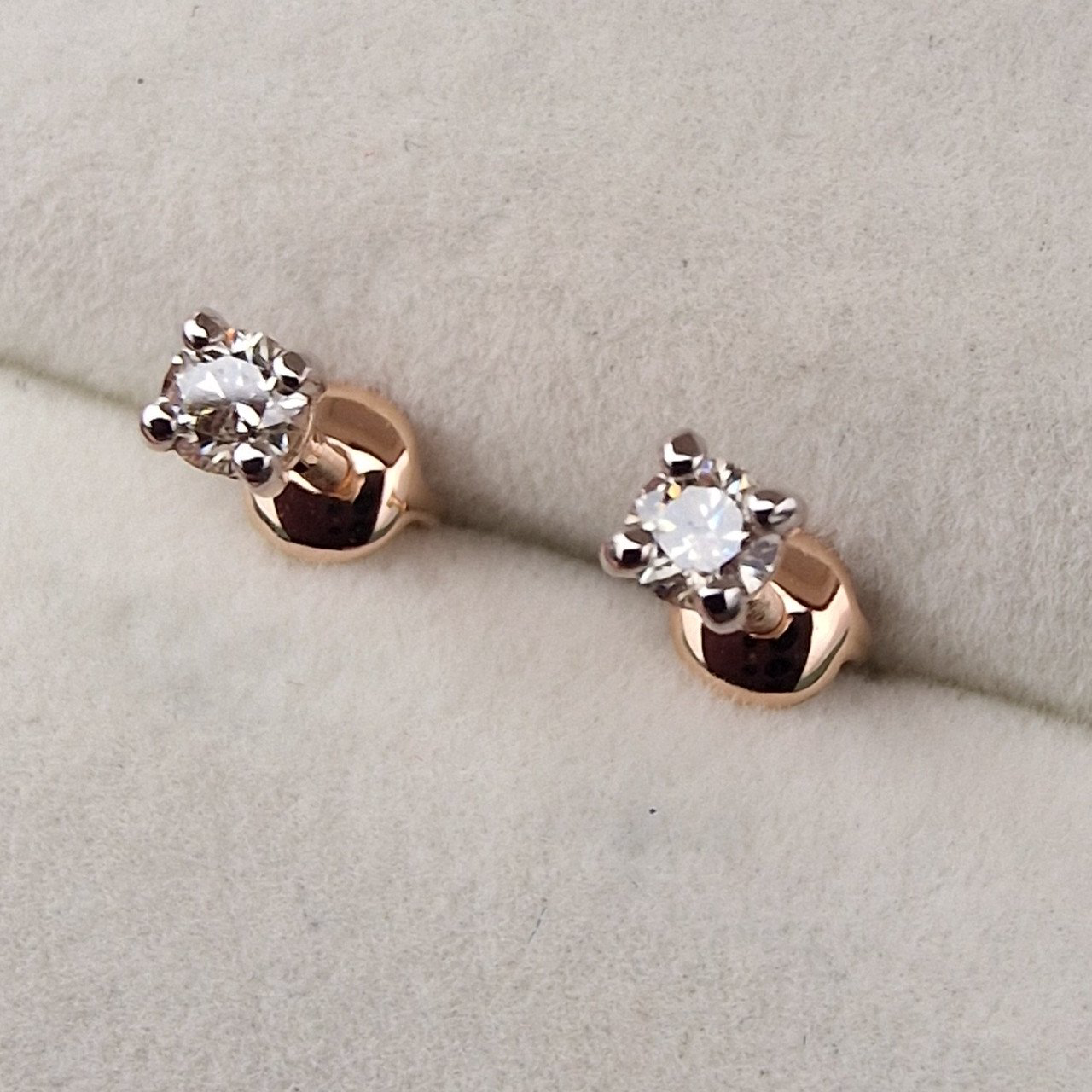 Серьги Deimantas 103383799 0,96гр 0,20ct. купить,NaN
