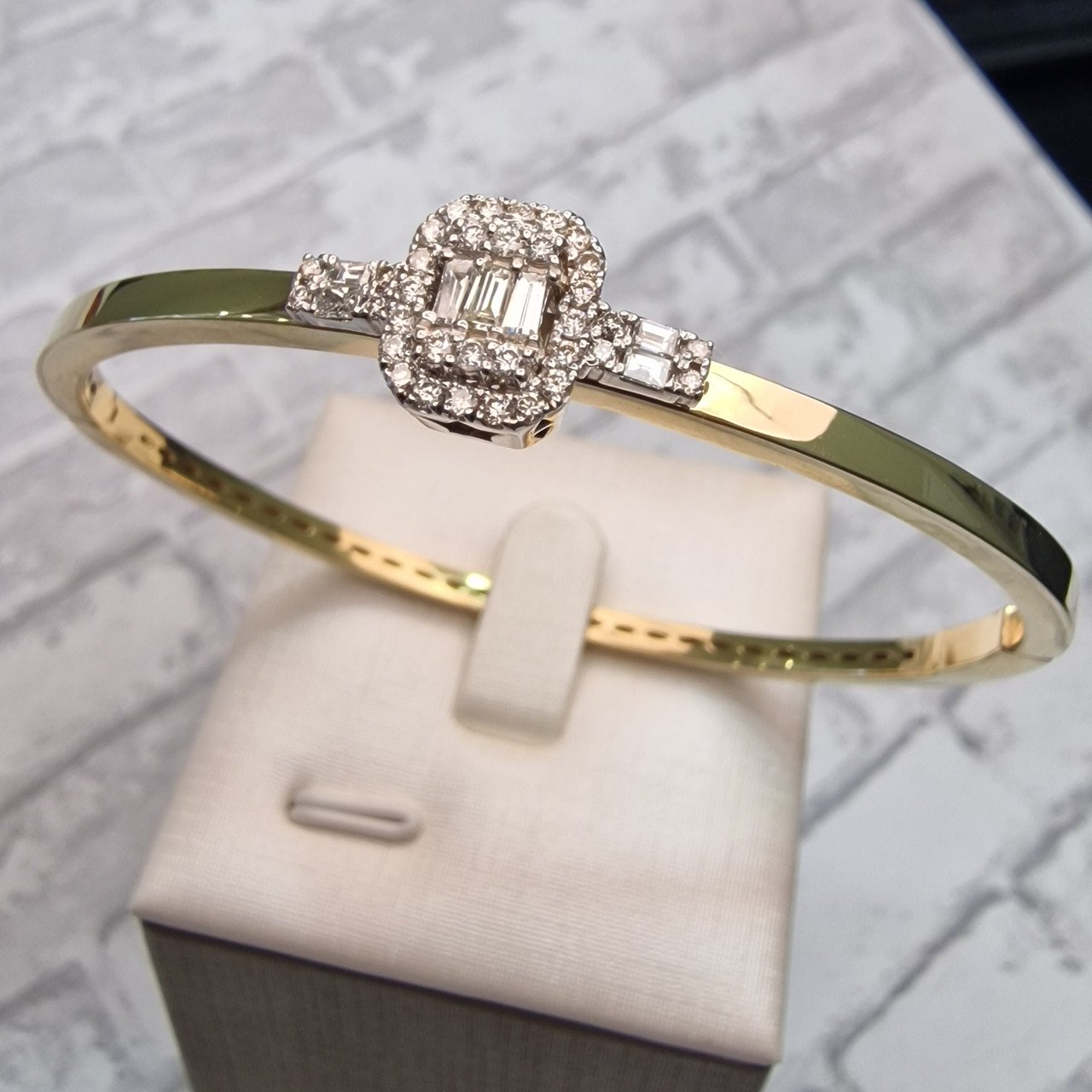 Браслет Deimantas 105021785 13,34гр 0,44ct. купить,NaN