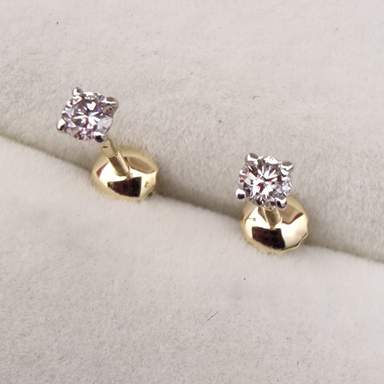 Серьги Deimantas 103383884 1,09гр 0,19ct. купить,NaN