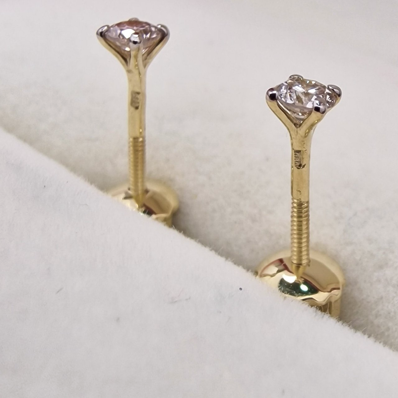 Серьги Deimantas 103383884 1,09гр 0,19ct. купить,NaN