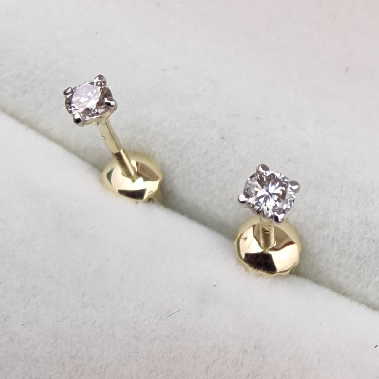 Серьги Deimantas 103383884 1,09гр 0,19ct. купить,NaN