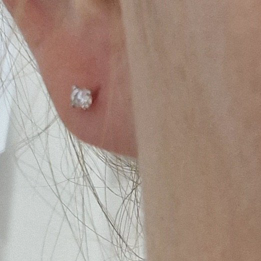Серьги Deimantas 103383884 1,09гр 0,19ct. купить,NaN