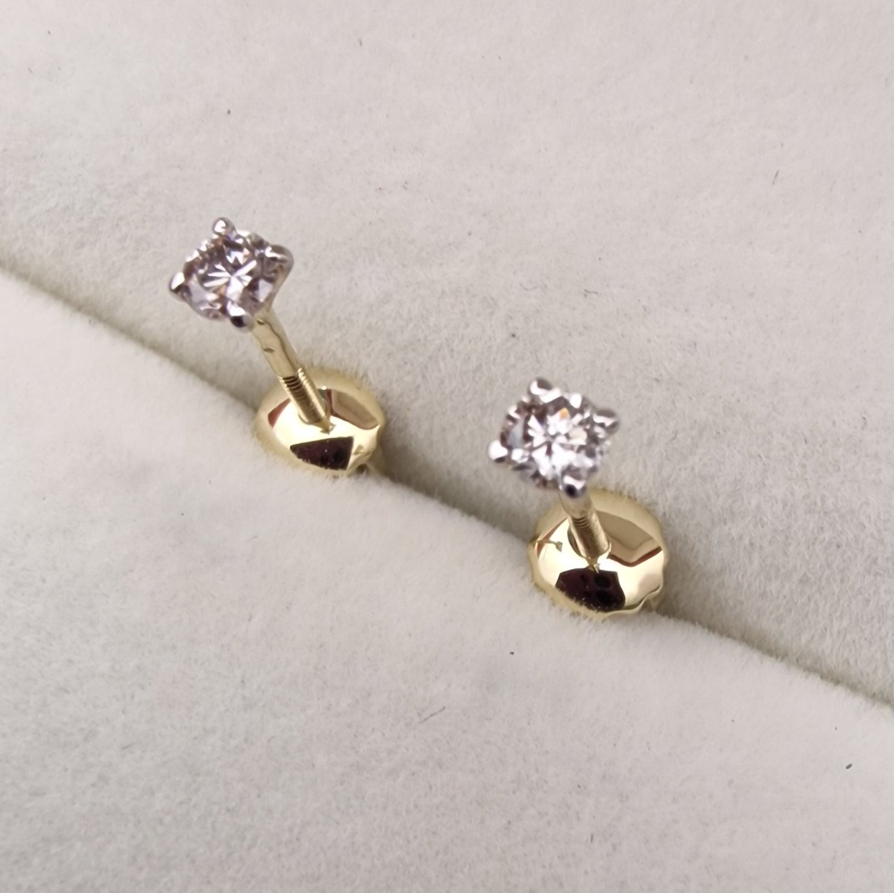 Серьги Deimantas 103383884 1,09гр 0,19ct. купить,NaN