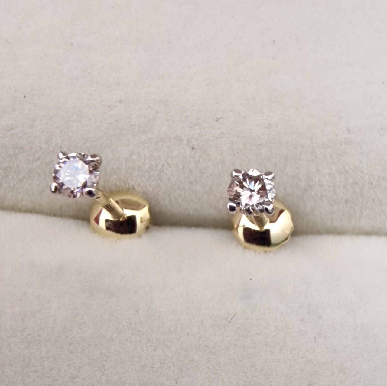 Серьги Deimantas 103383884 1,09гр 0,19ct. купить,NaN