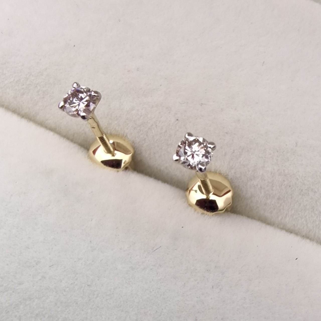 Серьги Deimantas 103383884 1,09гр 0,19ct. купить,NaN