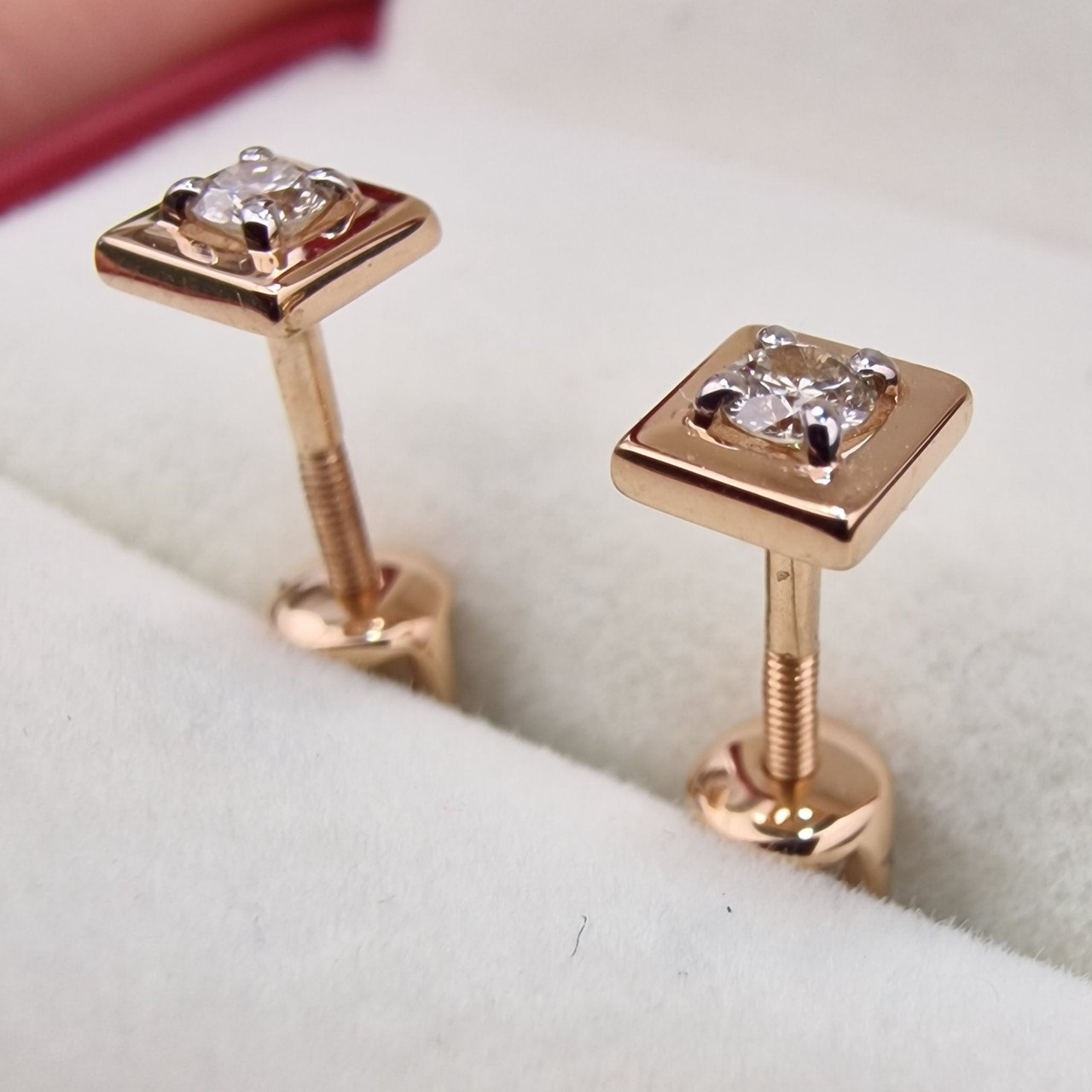 Серьги Deimantas 103383900 1гр 0,16ct. купить,NaN