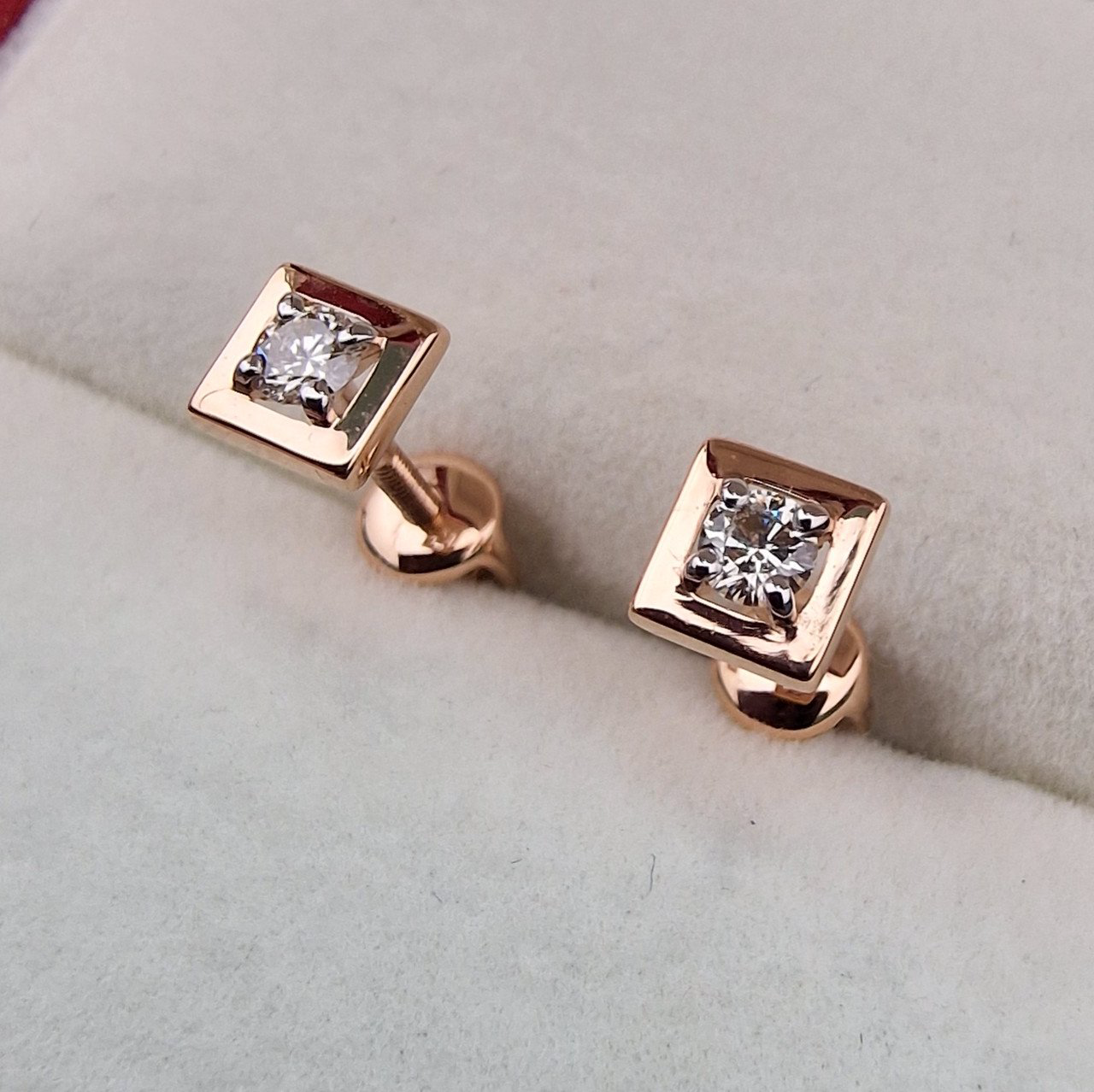 Серьги Deimantas 103383900 1гр 0,16ct. купить,NaN
