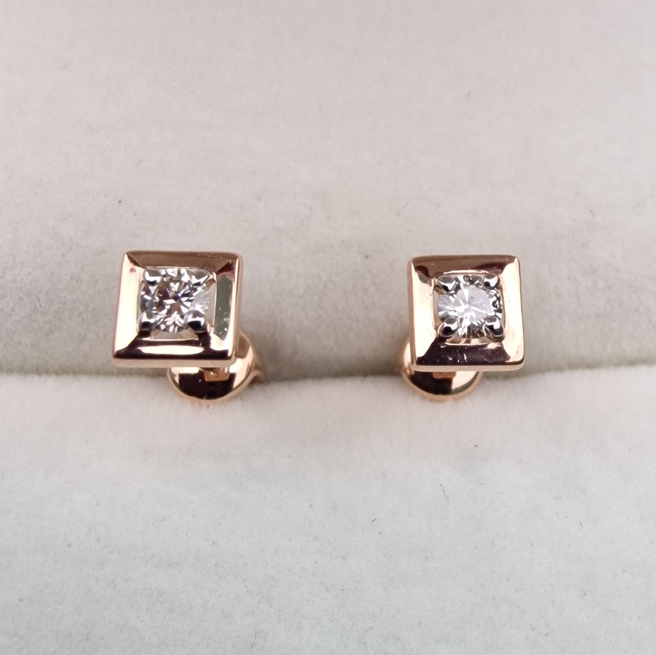 Серьги Deimantas 103383900 1гр 0,16ct. купить,NaN