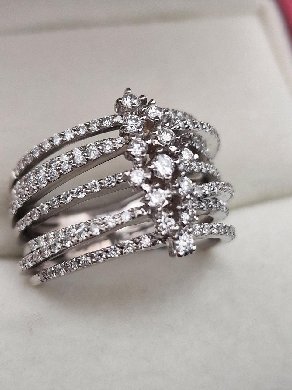 Кольцо Deimantas 105021801 18р 9,62гр 1,03ct. купить,NaN