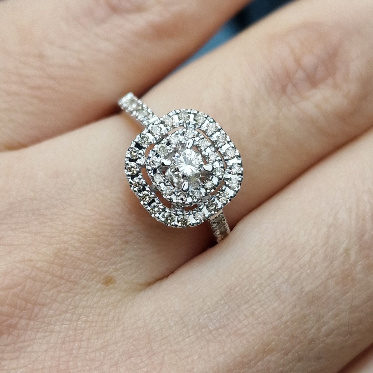 Кольцо Deimantas 104732284 17,5р 3,83гр 0,513ct. купить,NaN
