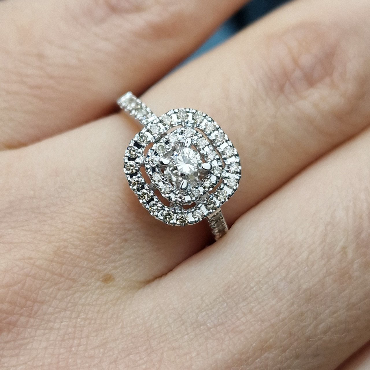Кольцо Deimantas 104732284 17,5р 3,83гр 0,513ct. купить,NaN