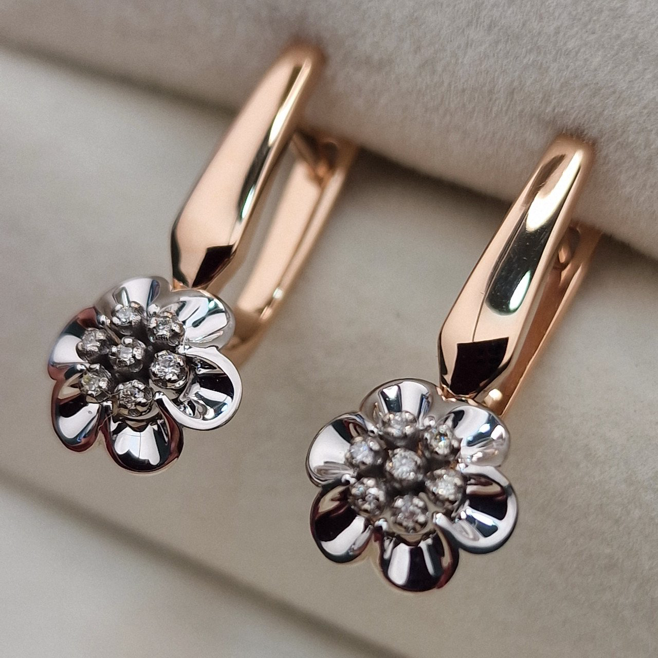 Серьги Deimantas 103383929 4,23гр 0,06ct. купить,NaN
