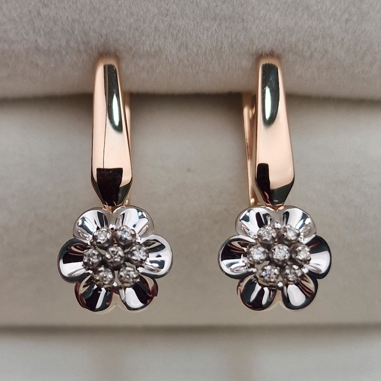 Серьги Deimantas 103383929 4,23гр 0,06ct. купить,NaN