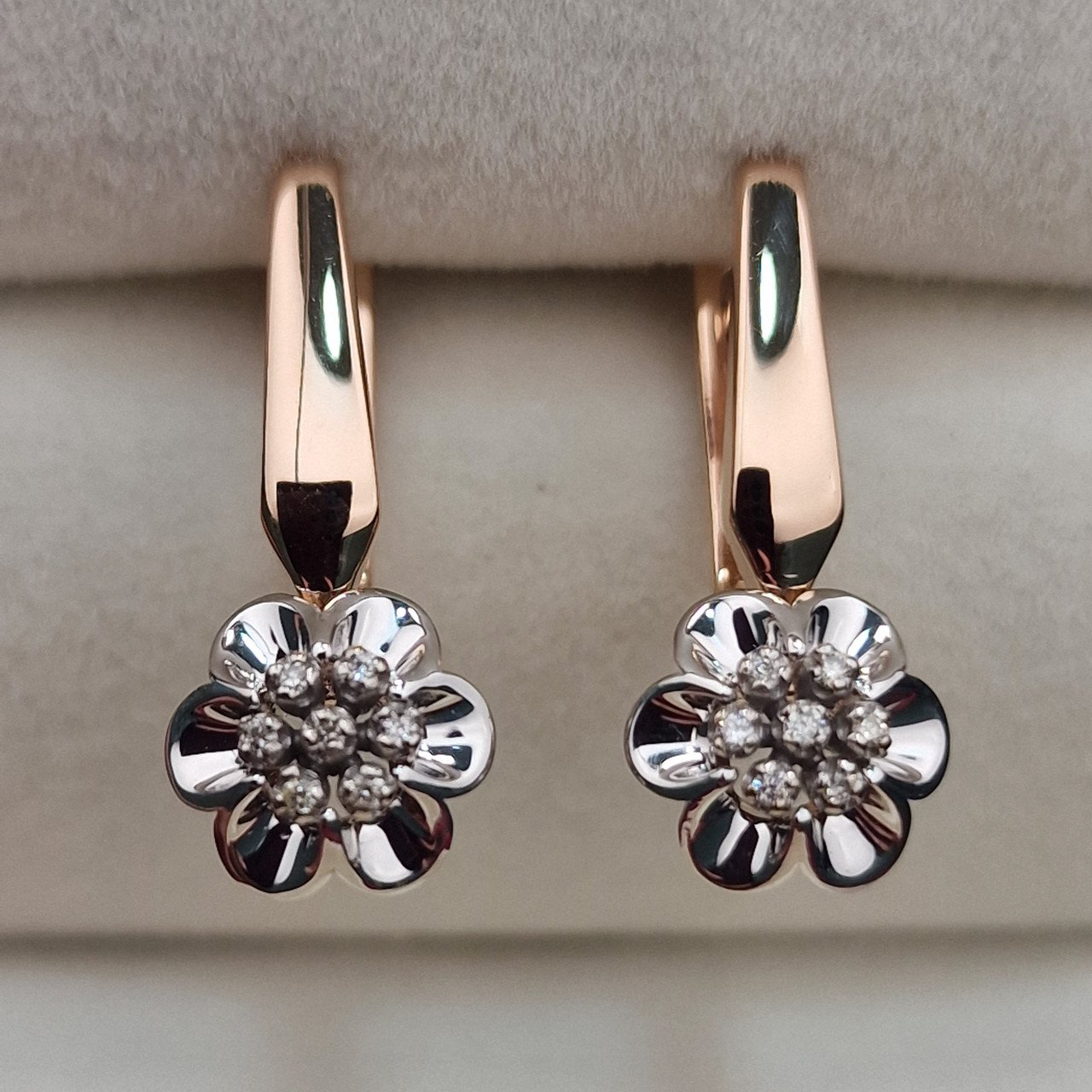 Серьги Deimantas 103383929 4,23гр 0,06ct. купить,NaN