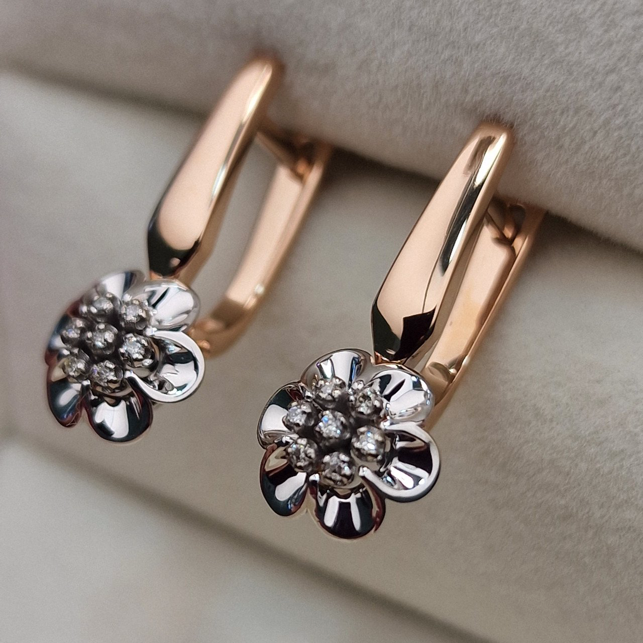 Серьги Deimantas 103383929 4,23гр 0,06ct. купить,NaN