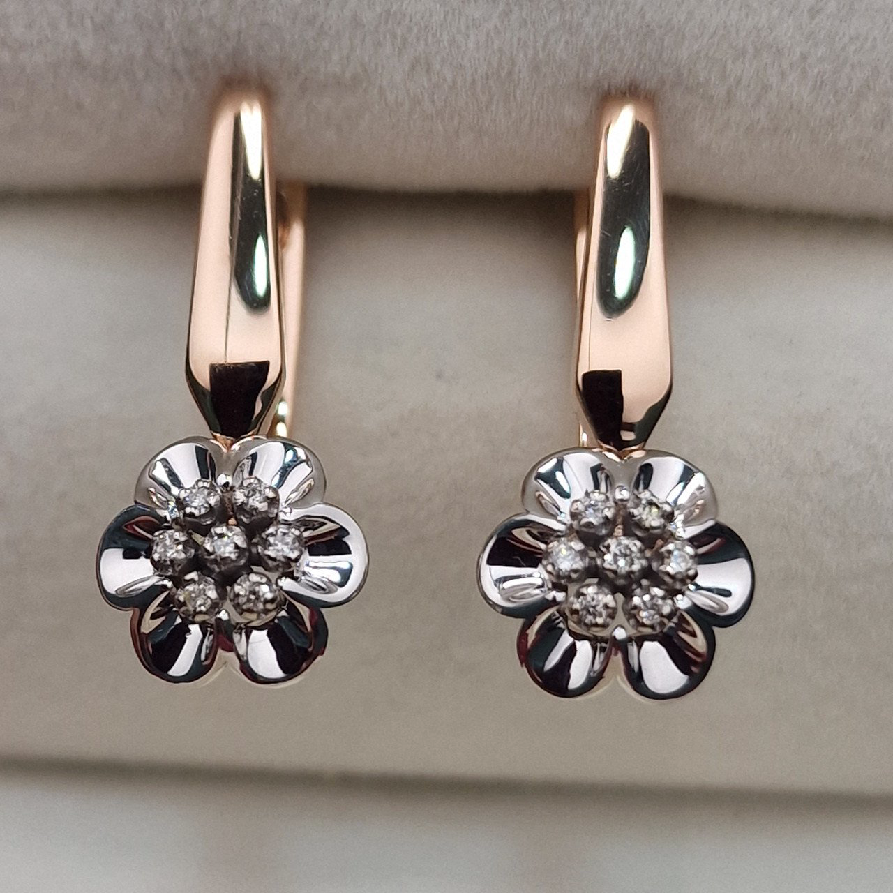 Серьги Deimantas 103383929 4,23гр 0,06ct. купить,NaN