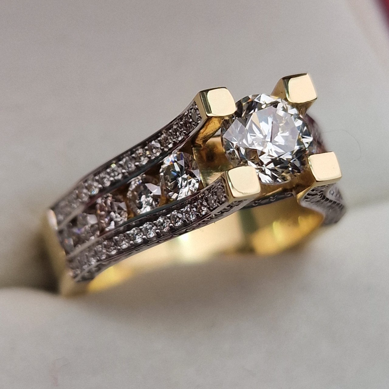 Кольцо Deimantas 105021837 18р 9,98гр 2,33ct. купить,NaN