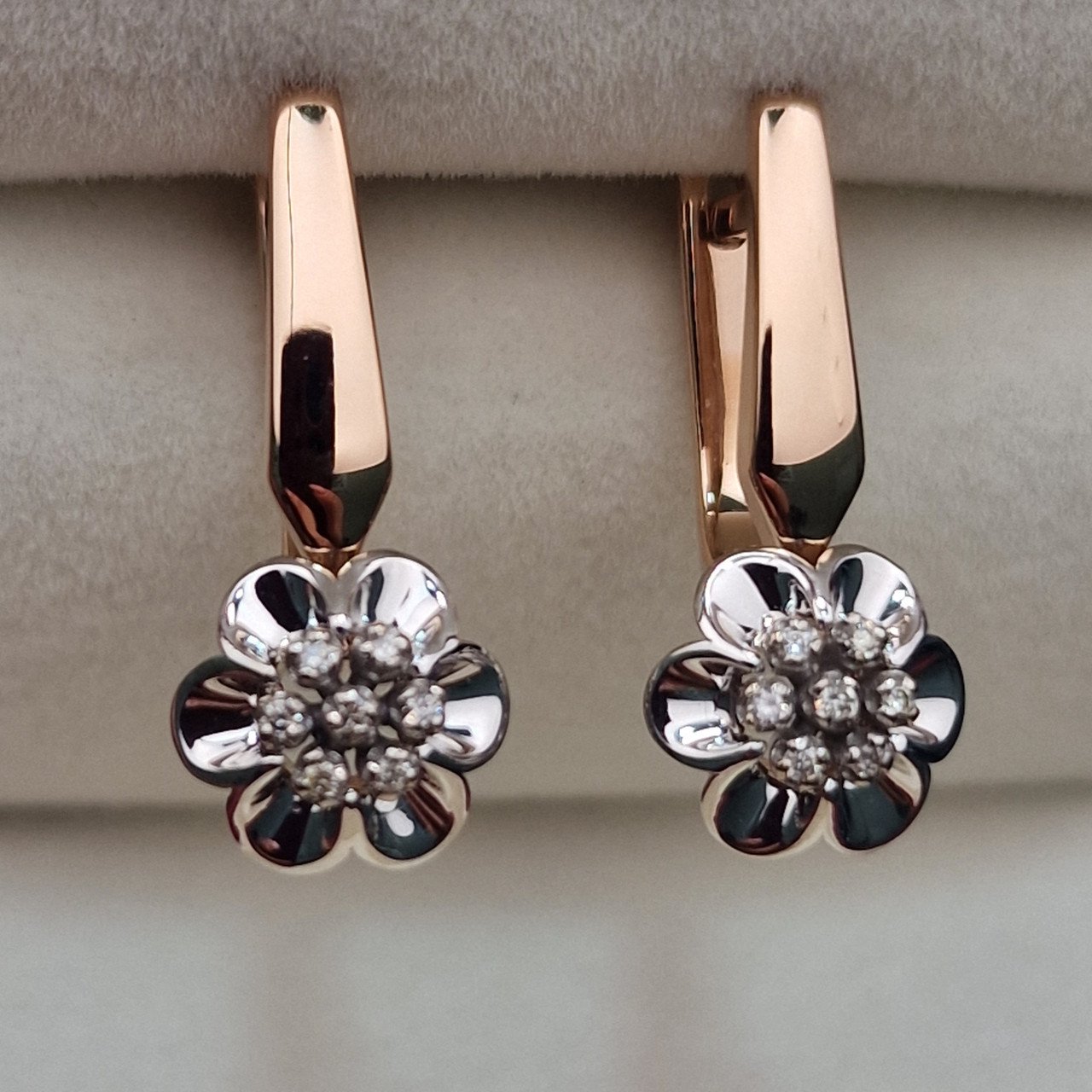 Серьги Deimantas 103383929 4,23гр 0,06ct. купить,NaN