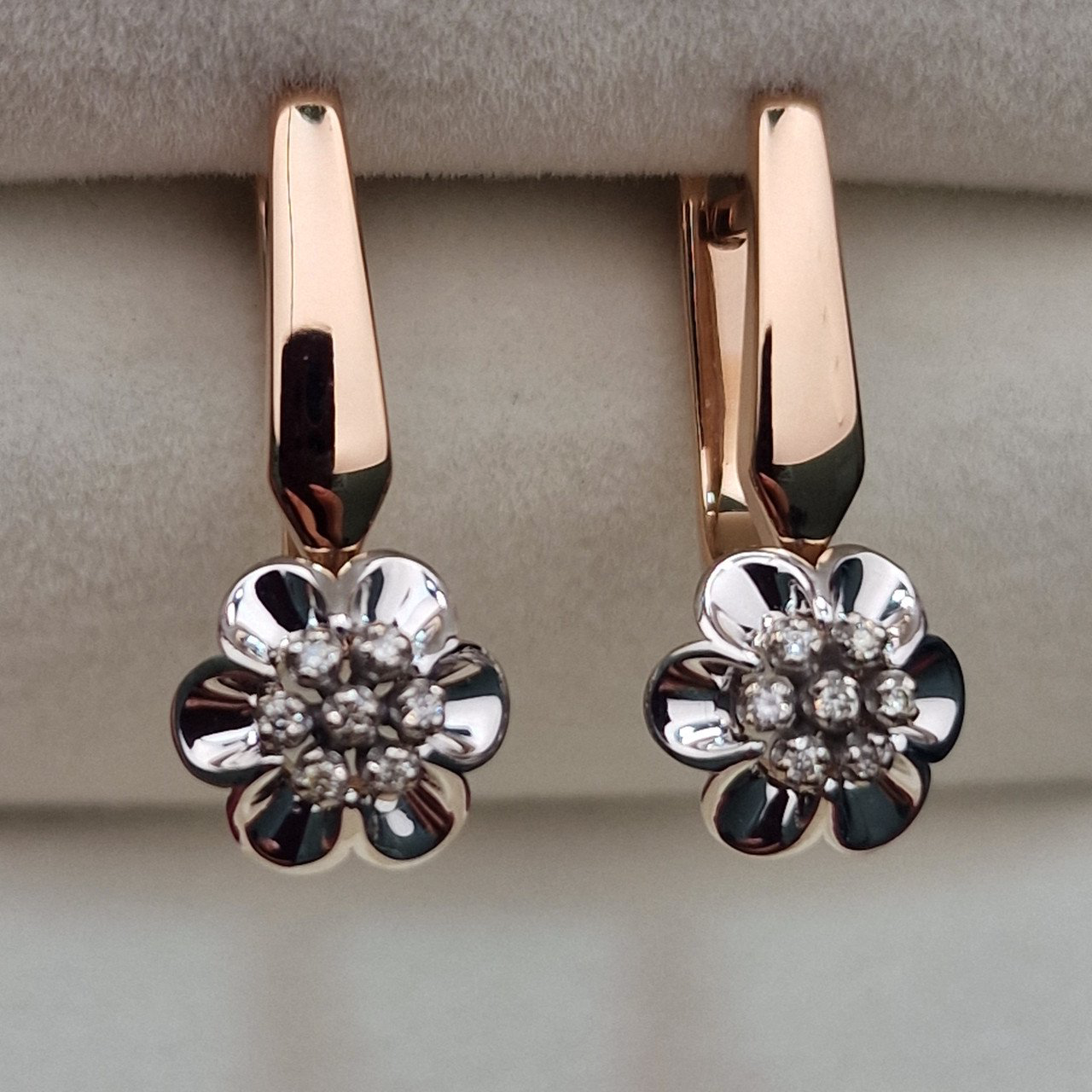 Серьги Deimantas 103383929 4,23гр 0,06ct. купить,NaN