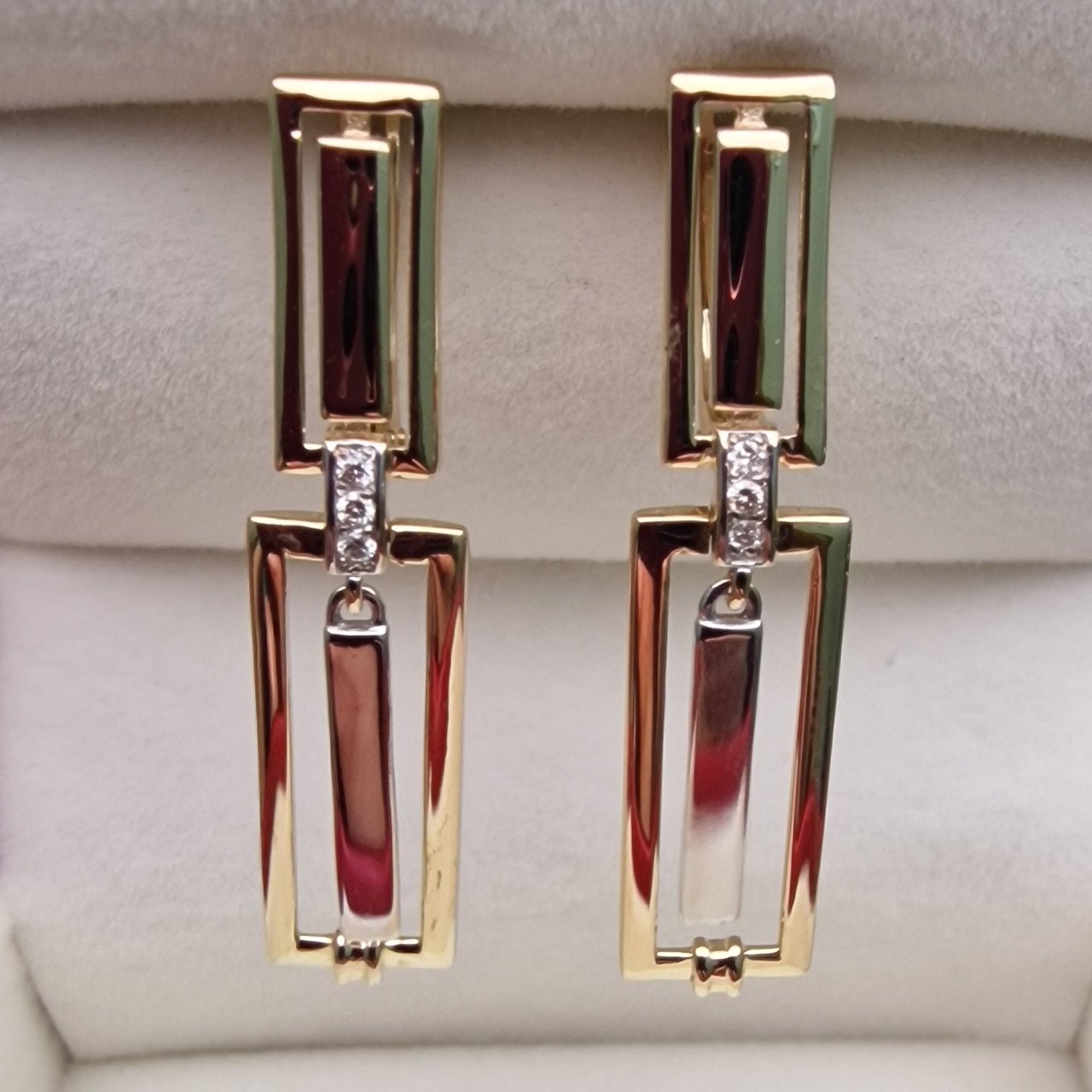 Серьги Deimantas 103383937 4,57гр 0,06ct. купить,NaN