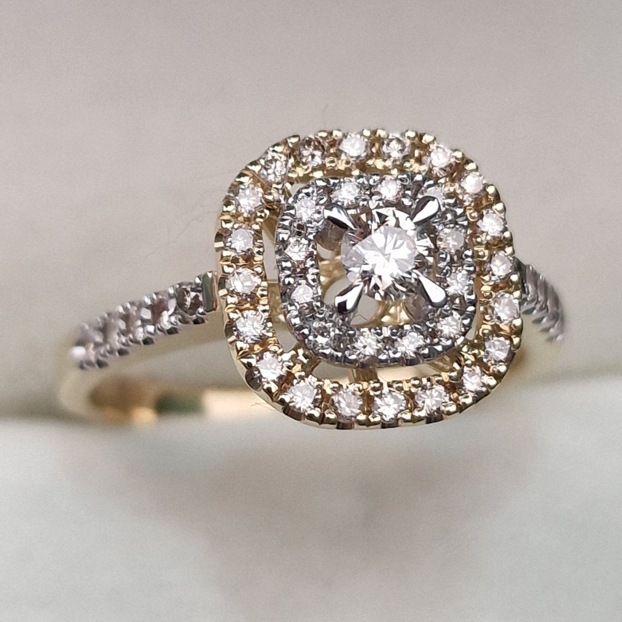 Кольцо Deimantas 104732310 17,5р 3,53гр 0,513ct. купить,NaN