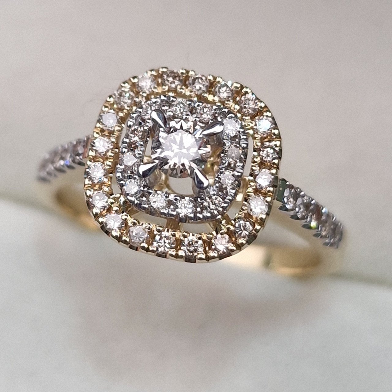 Кольцо Deimantas 104732310 17,5р 3,53гр 0,513ct. купить,NaN