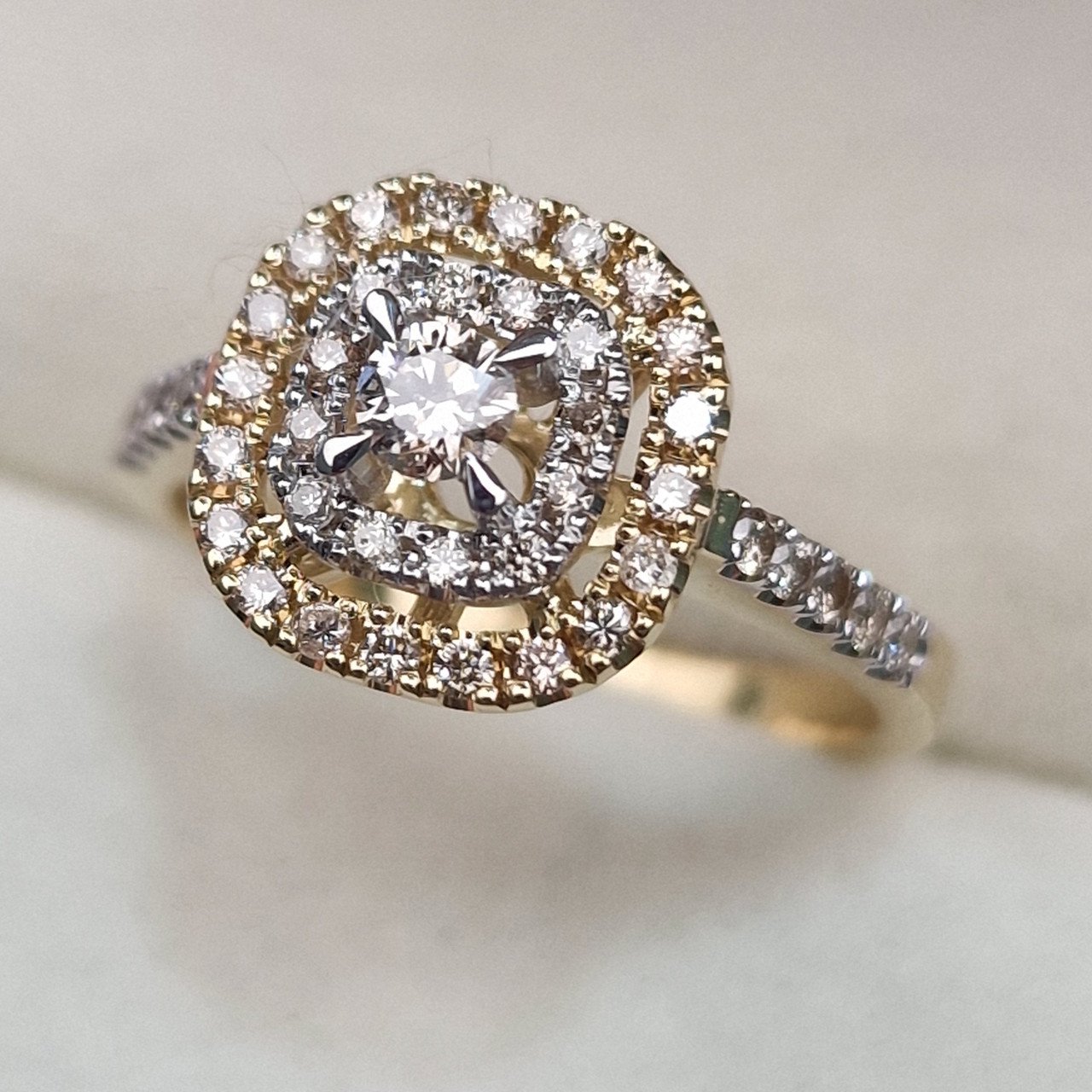 Кольцо Deimantas 104732310 17,5р 3,53гр 0,513ct. купить,NaN