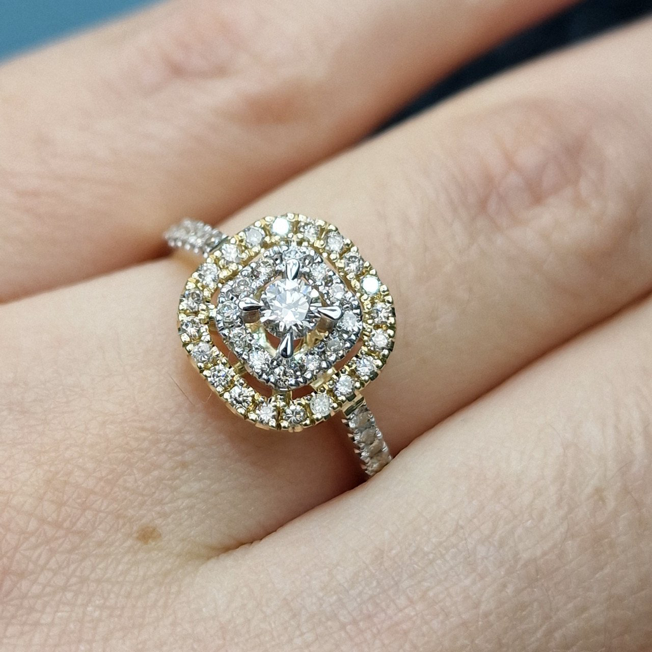 Кольцо Deimantas 104732310 17,5р 3,53гр 0,513ct. купить,NaN