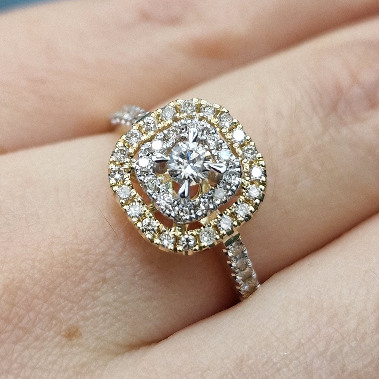 Кольцо Deimantas 104732310 17,5р 3,53гр 0,513ct. купить,NaN