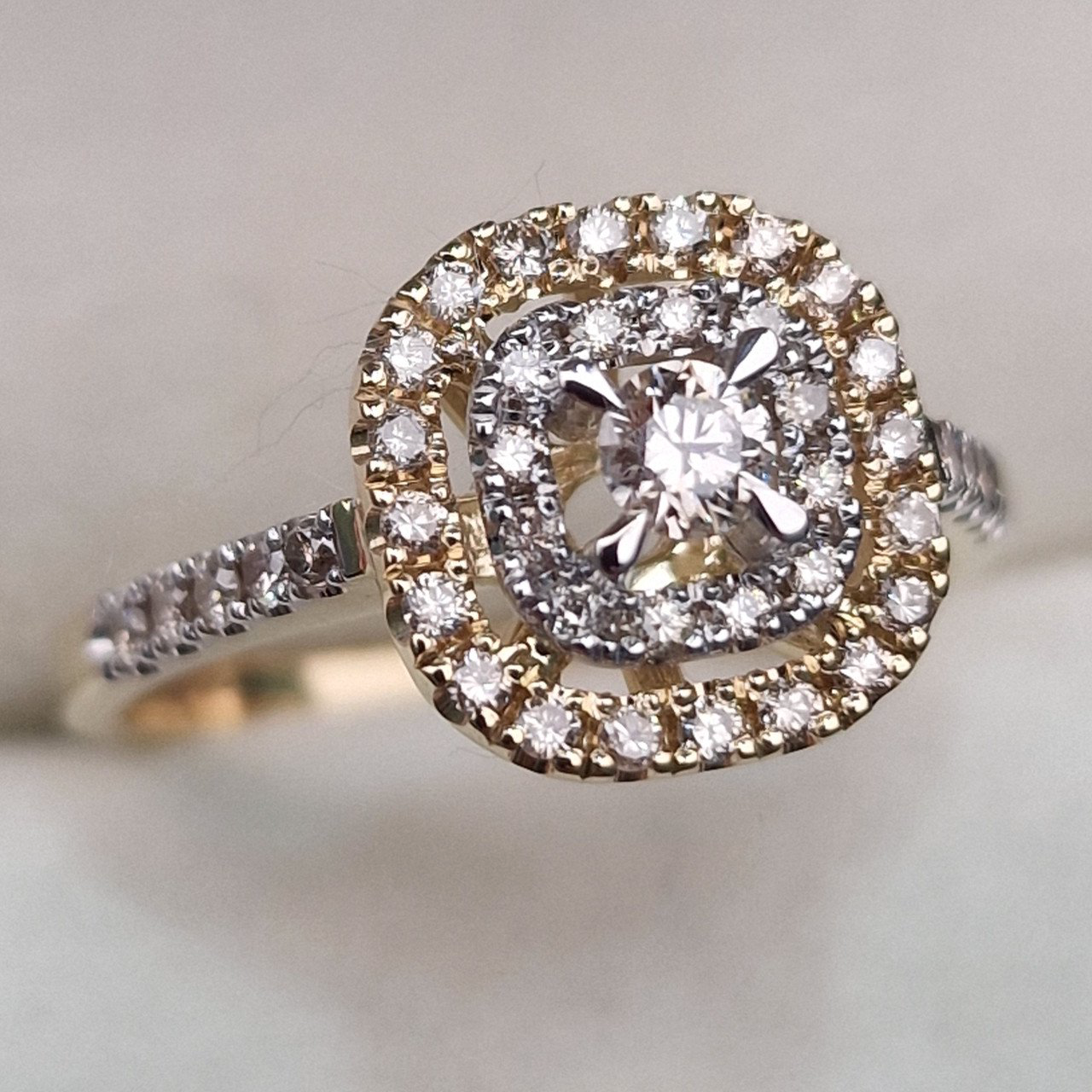 Кольцо Deimantas 104732310 17,5р 3,53гр 0,513ct. купить,NaN
