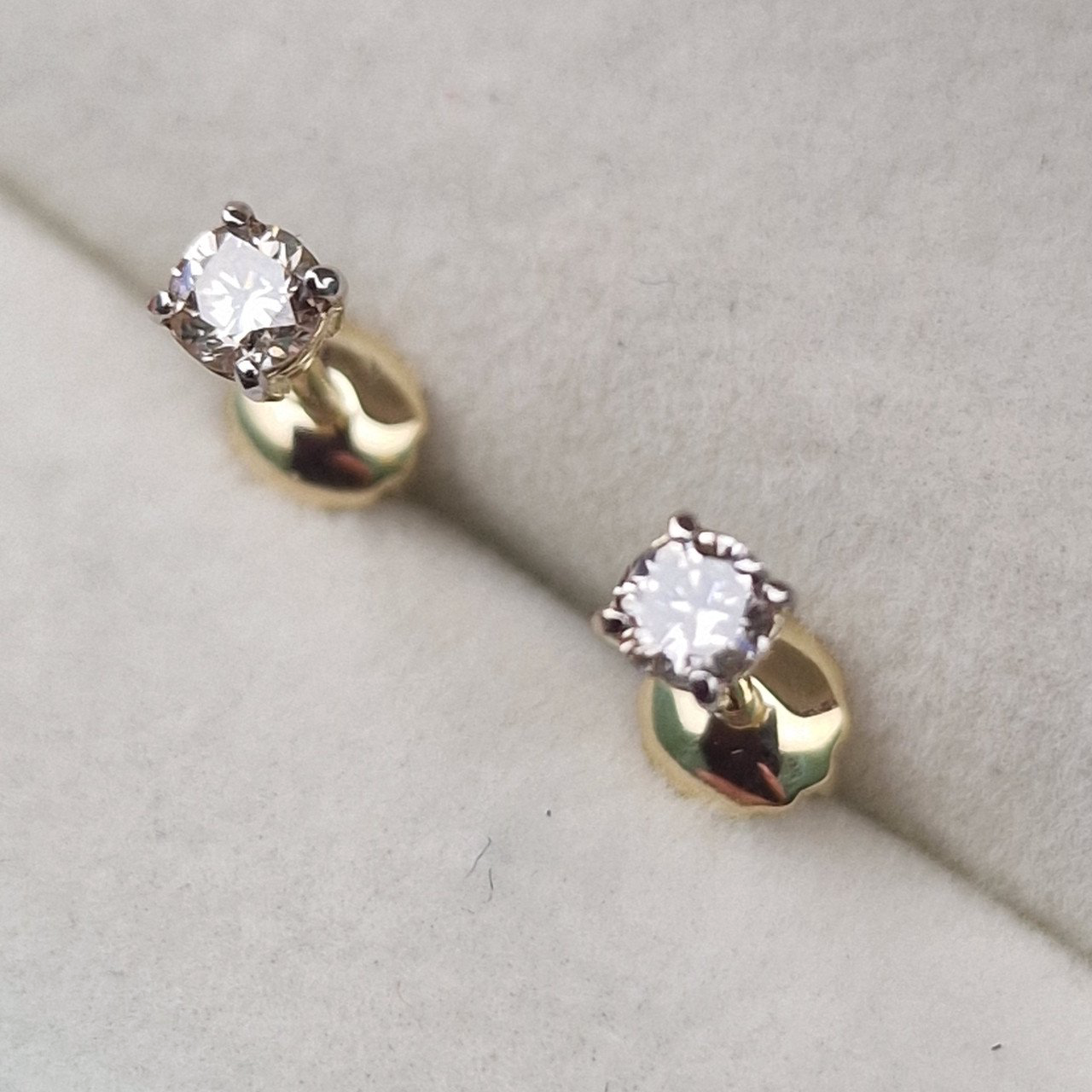 Серьги Deimantas 103384013 0,93гр 0,26ct. купить,NaN