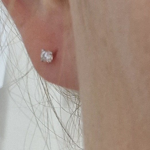 Серьги Deimantas 103384018 0,75гр 0,20ct. купить,NaN