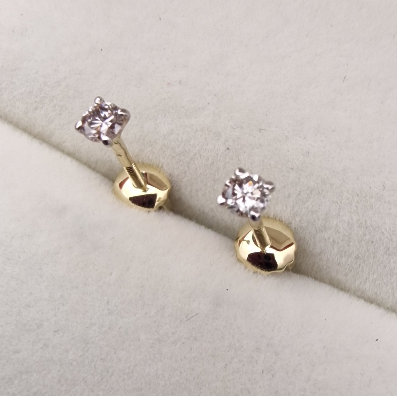 Серьги Deimantas 103384018 0,75гр 0,20ct. купить,NaN