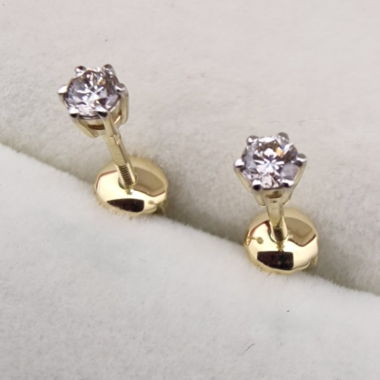 Серьги Deimantas 103384026 0,9гр 0,18ct. купить,NaN