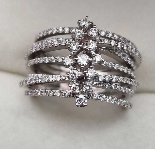 Комплект Deimantas 105056003 1,03ct 2,7ct. купить,NaN