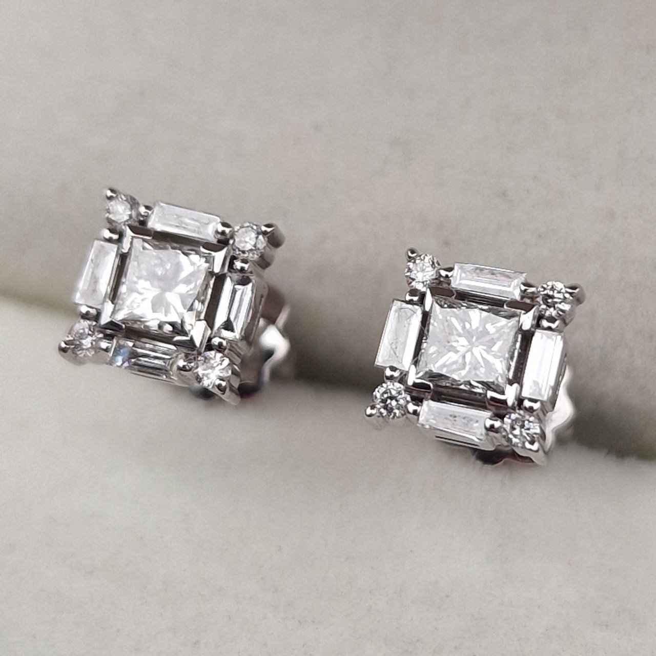 Серьги Deimantas 105031592 2,06гр 0,70ct. купить,NaN