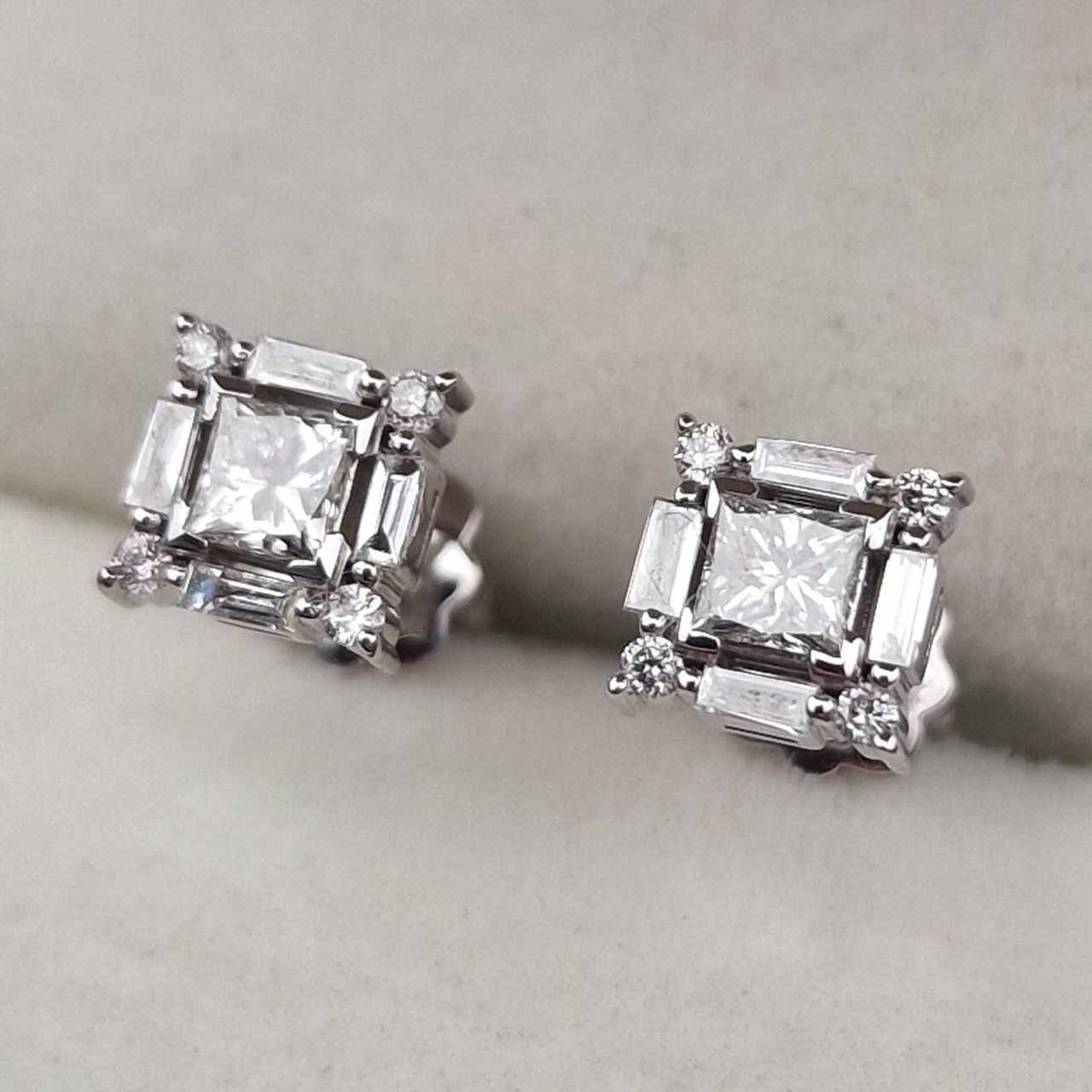 Серьги Deimantas 105031592 2,06гр 0,70ct. купить,NaN