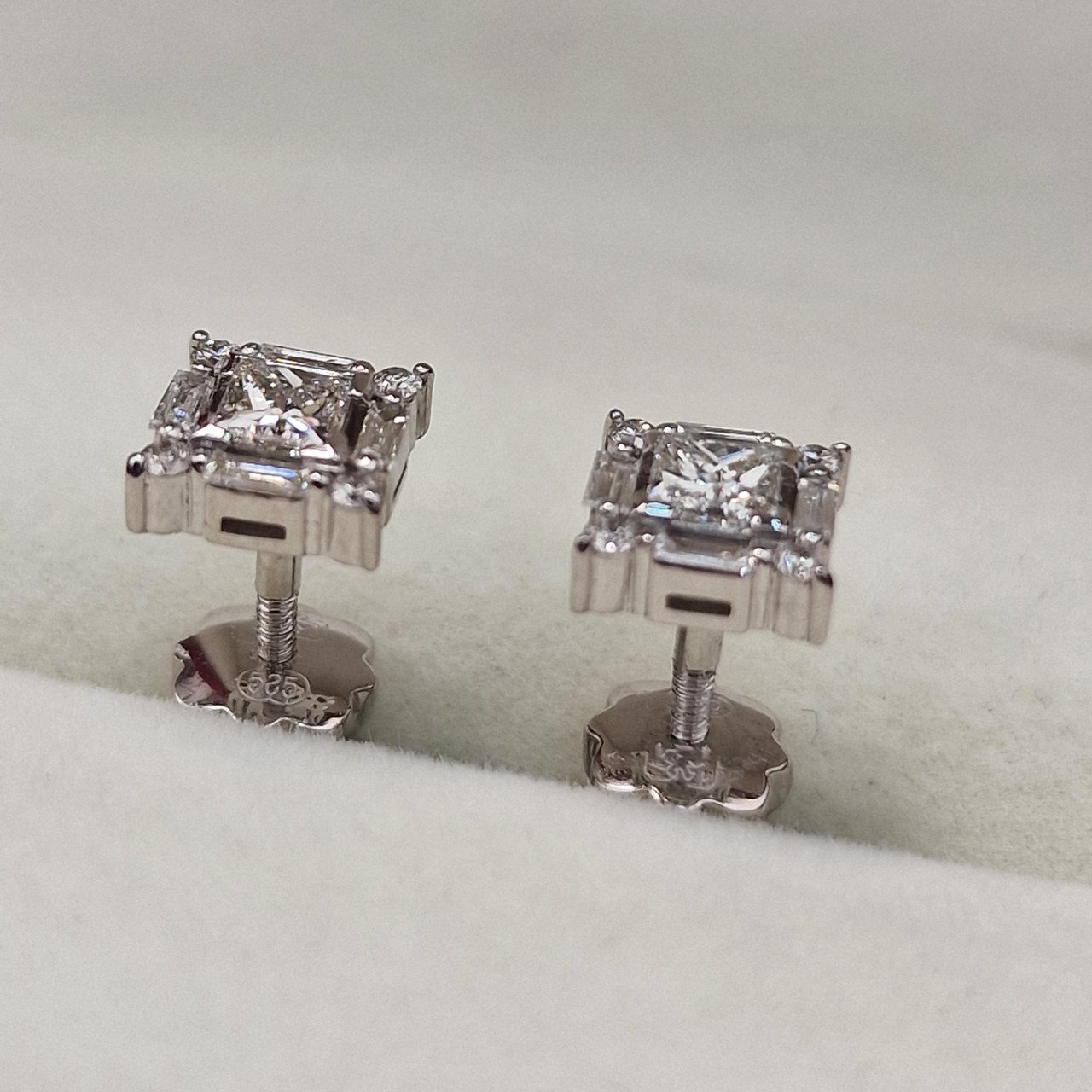 Серьги Deimantas 105031592 2,06гр 0,70ct. купить,NaN