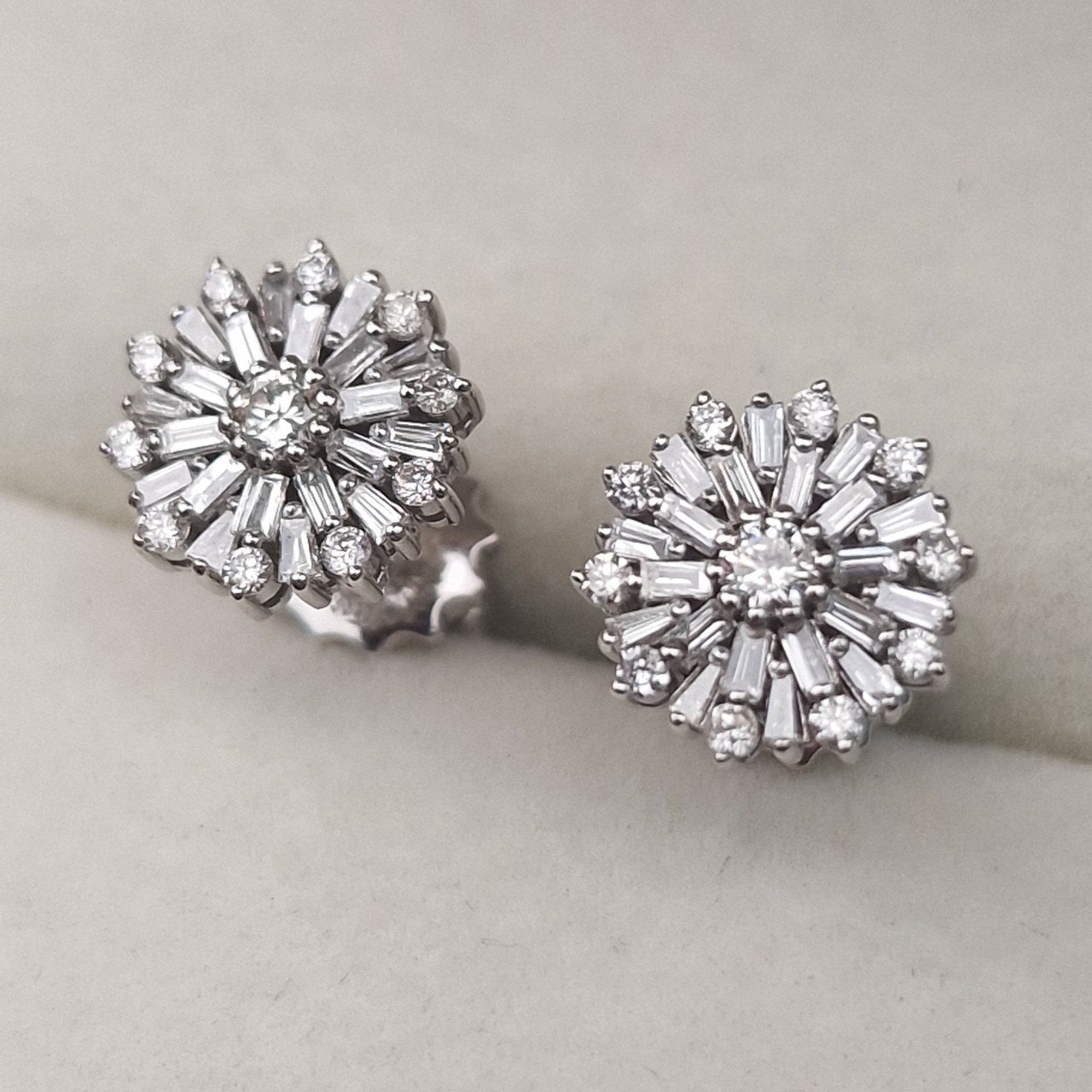 Серьги Deimantas 105031603 3,64гр 0,58ct. купить,NaN