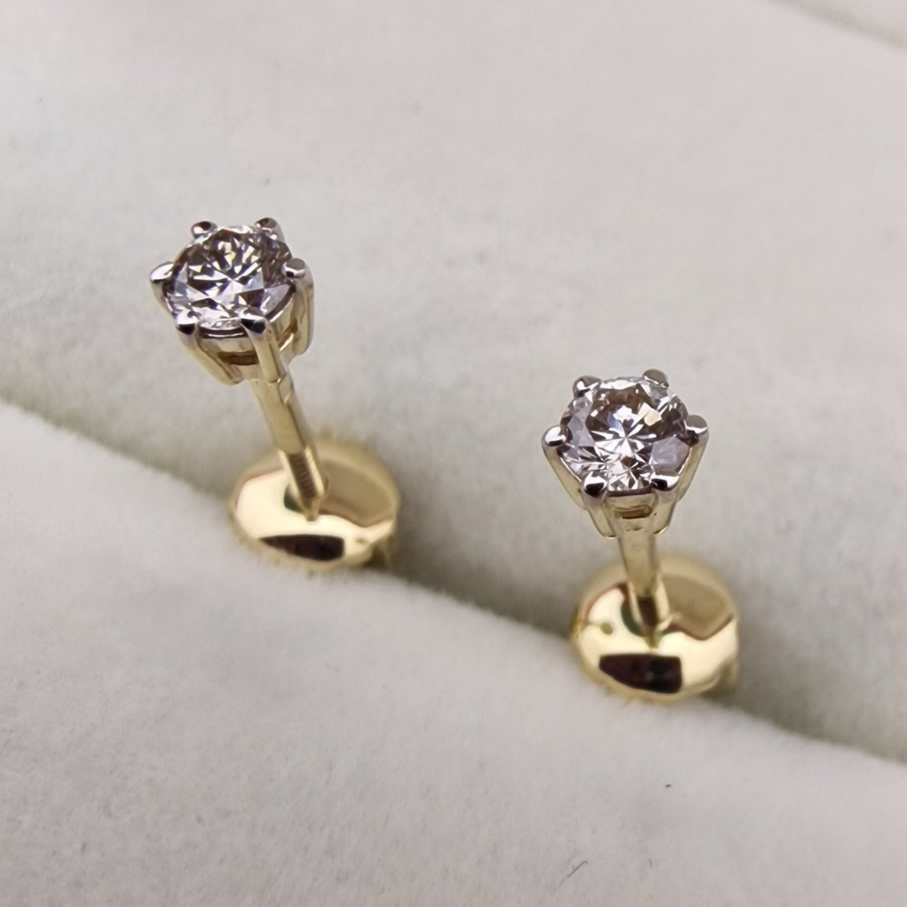 Серьги Deimantas 103384052 0,92гр 0,19ct. купить,NaN
