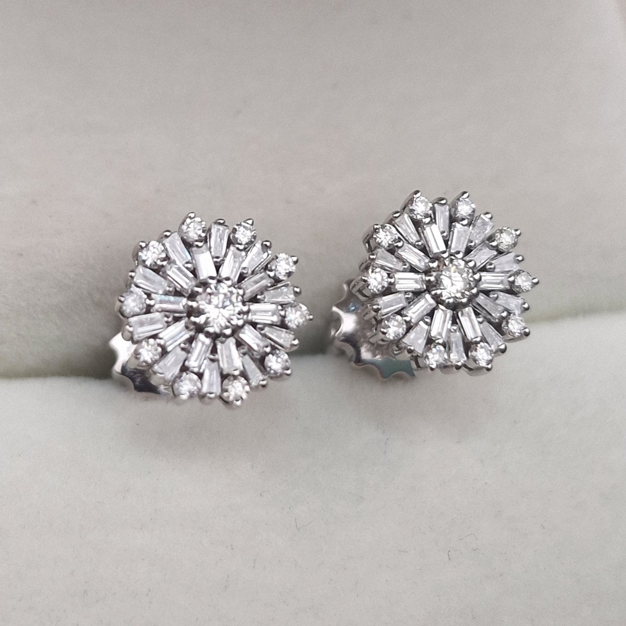 Серьги Deimantas 105031603 3,64гр 0,58ct. купить,NaN