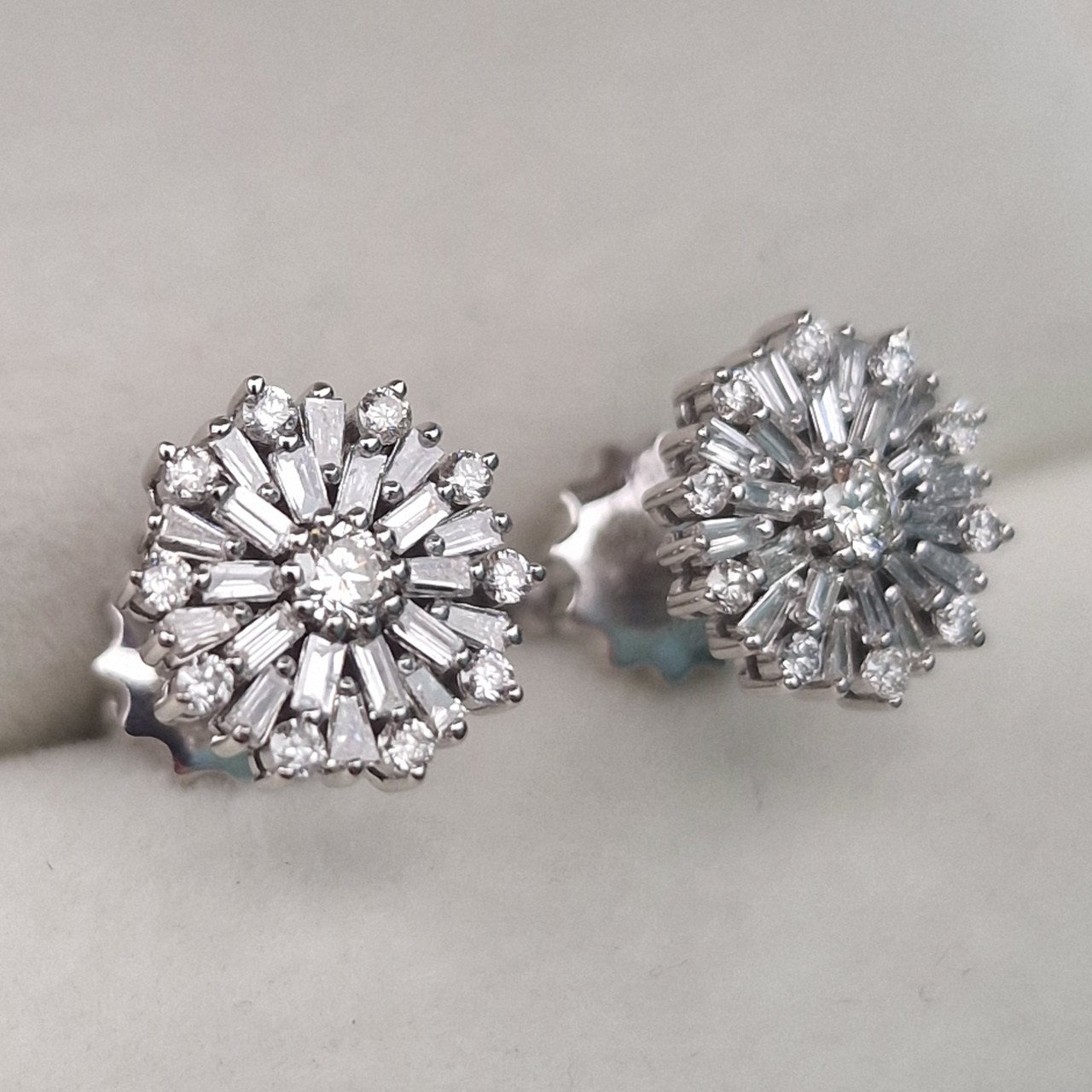 Серьги Deimantas 105031603 3,64гр 0,58ct. купить,NaN