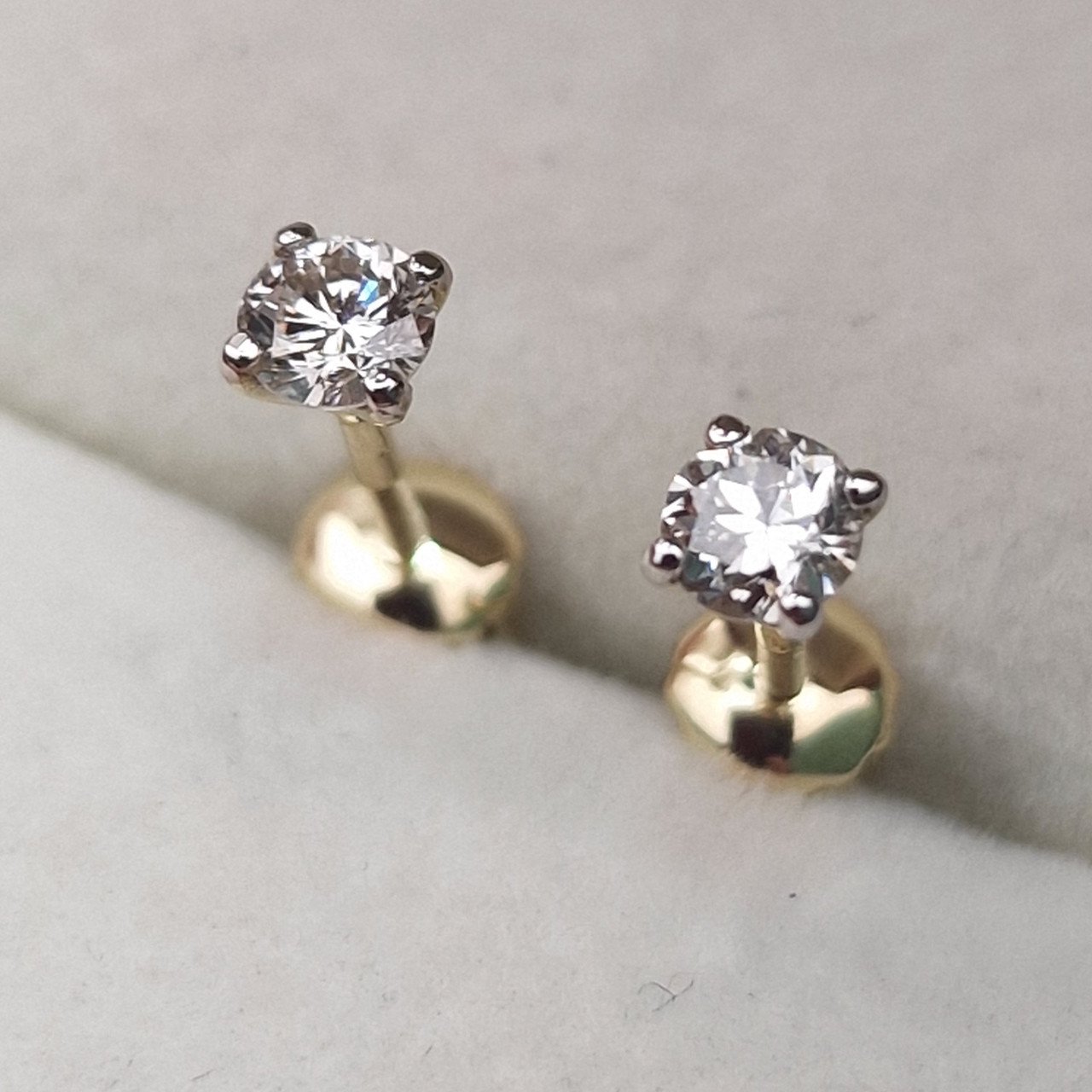 Серьги Deimantas 103384067 0,86гр 0,38ct. купить,NaN