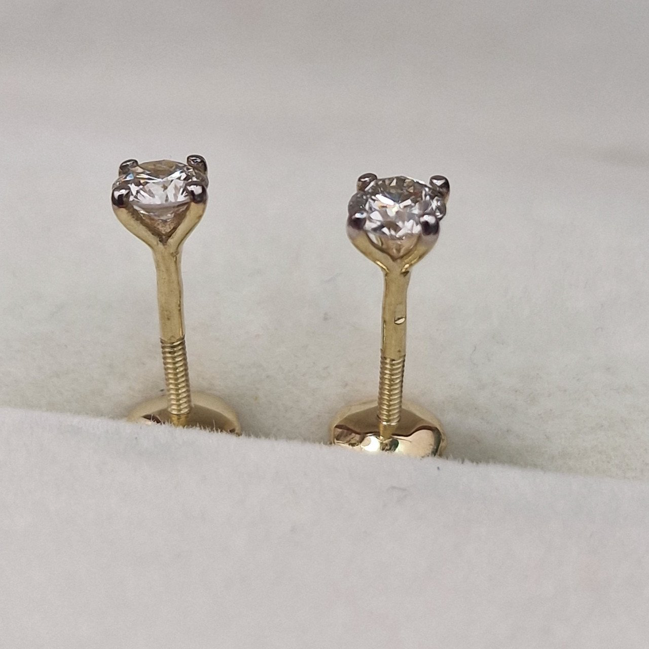 Серьги Deimantas 103384067 0,86гр 0,38ct. купить,NaN