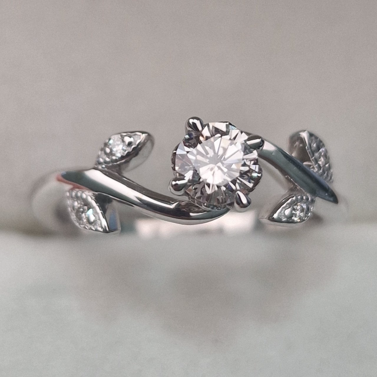 Кольцо Deimantas 104832545 17,5р 3,22гр 0,47ct. купить,NaN